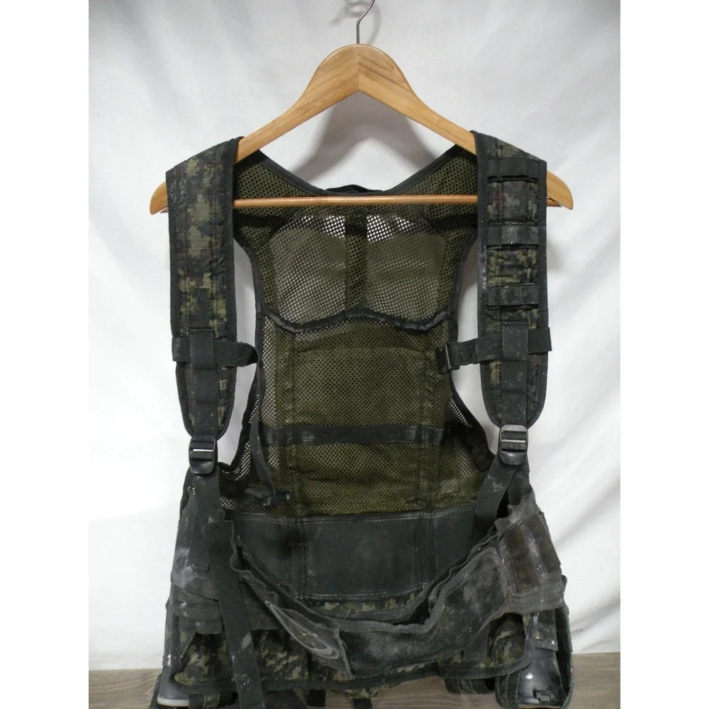 NXe Paintball Vest Digital Camo Harness Pod Pack with 7 Pods - Adjustable Size